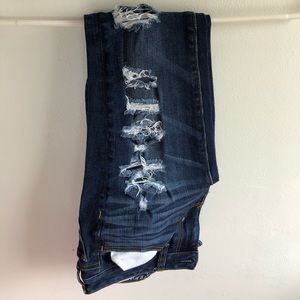 RIPPED AMERICAN EAGLE JEANS